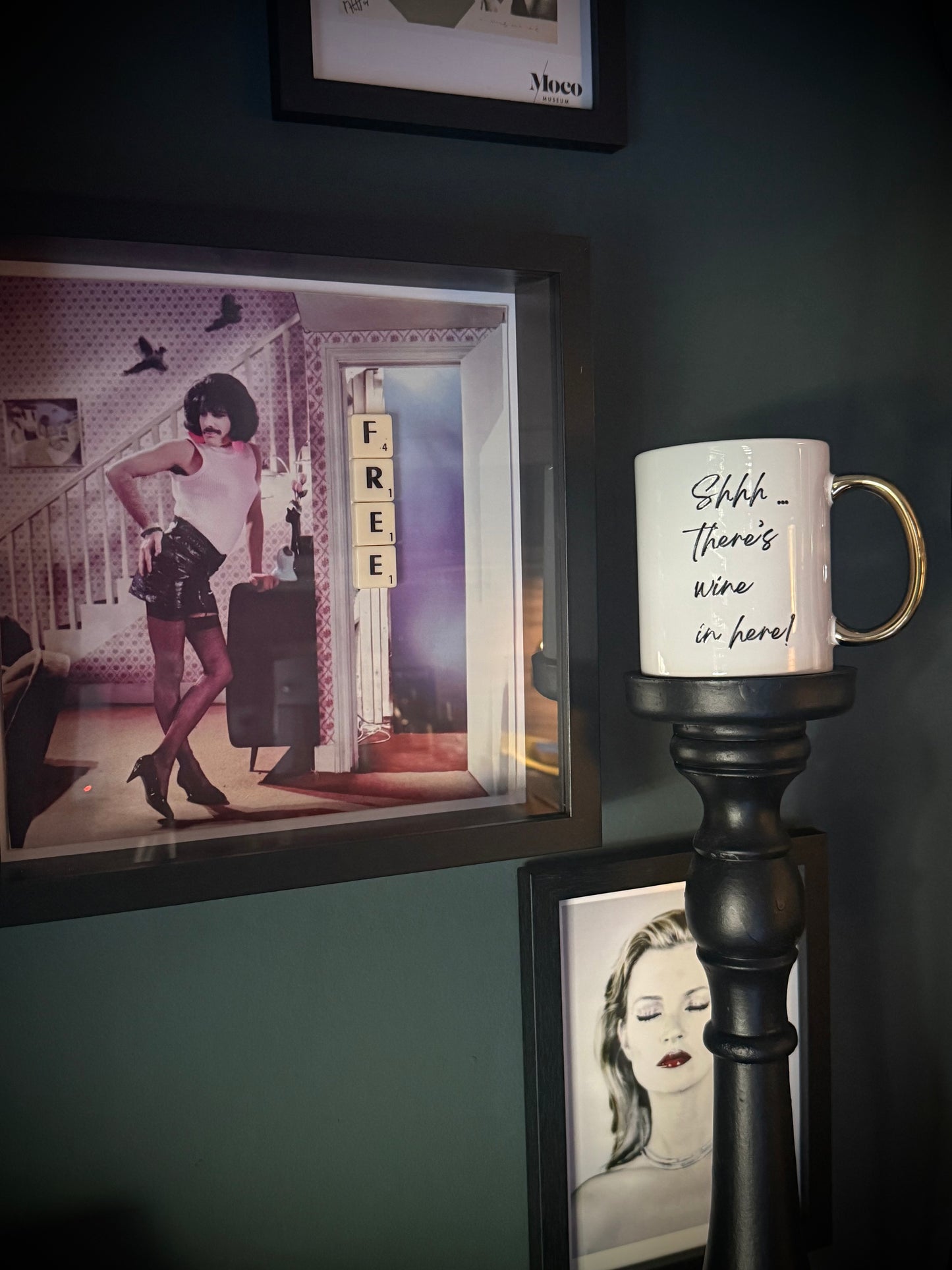 Kaffeebecher - Shhhh… there’s wine in here!“