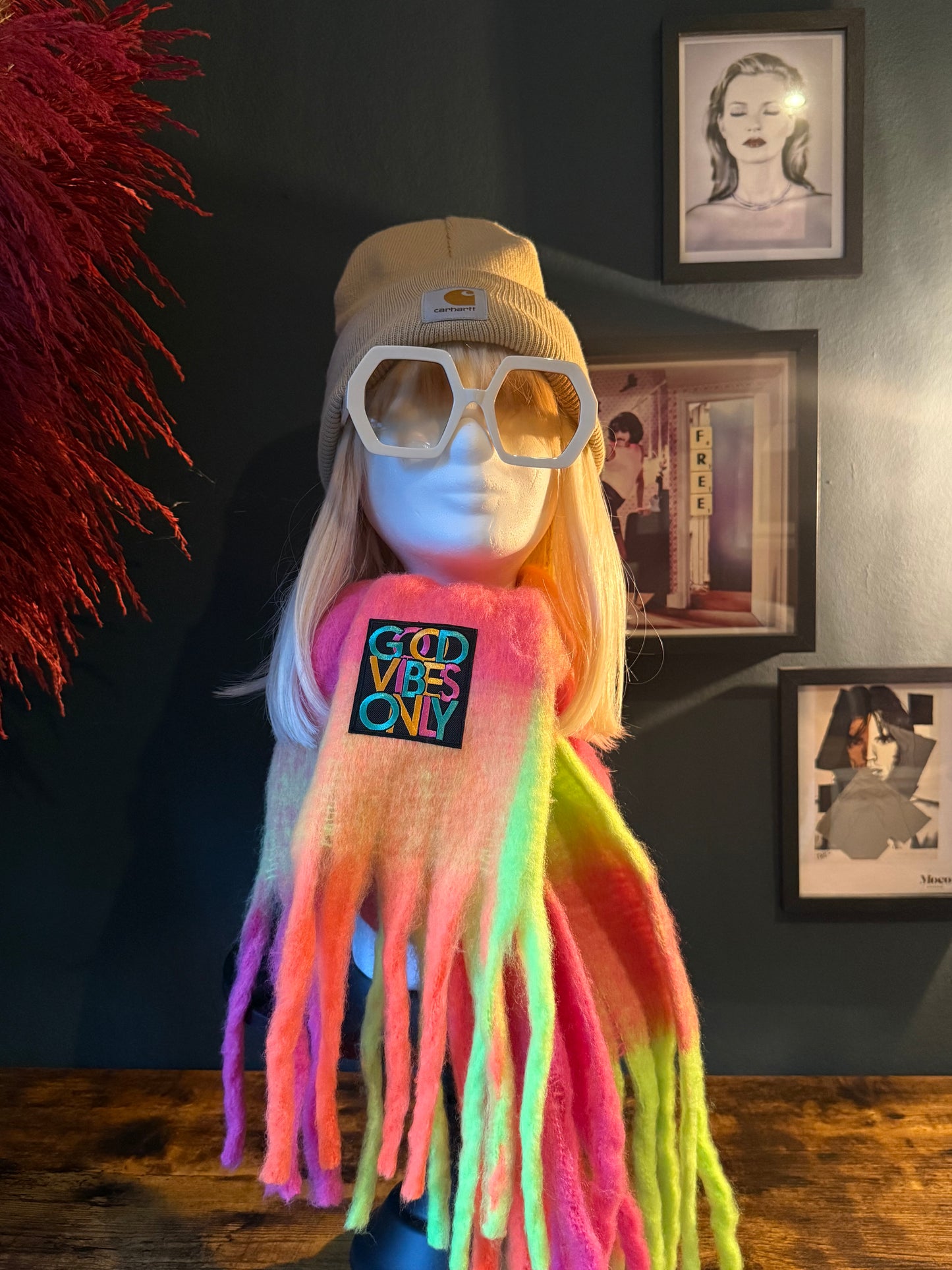 Good Vibes Only – Neon Schal 🌈