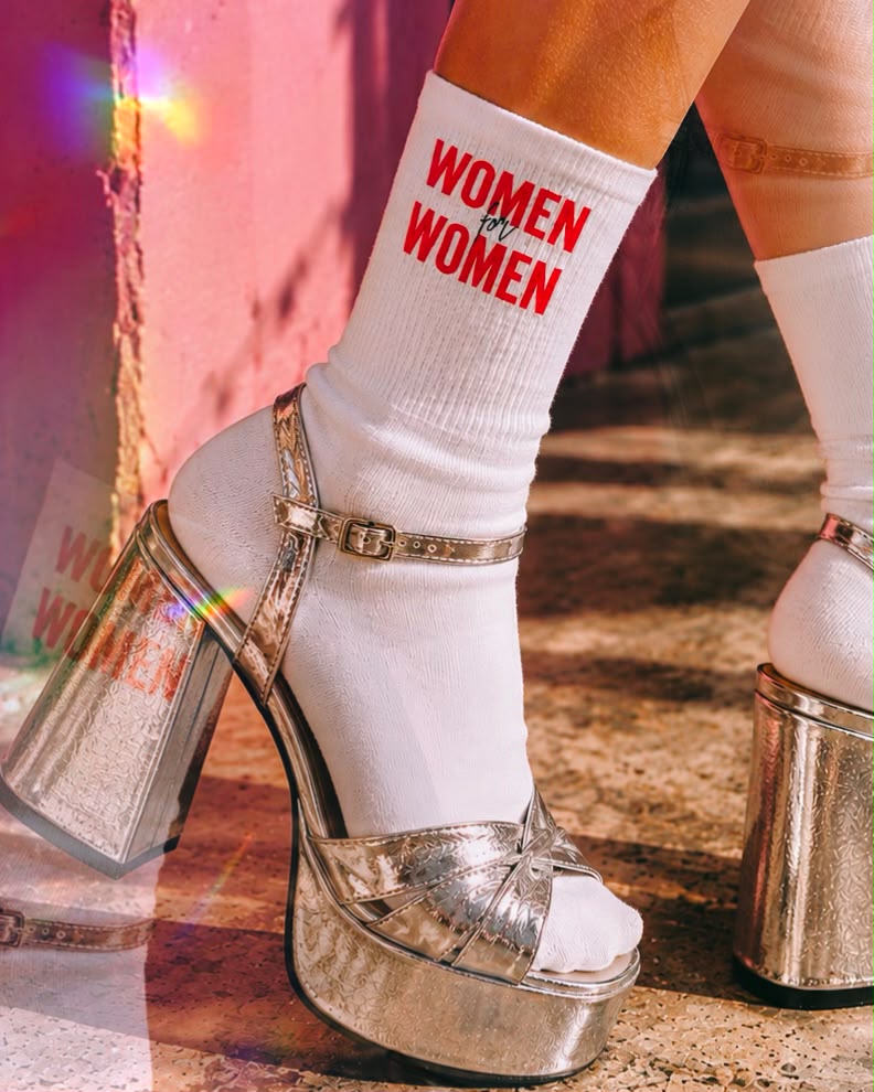 Women for Women Statement-Socken