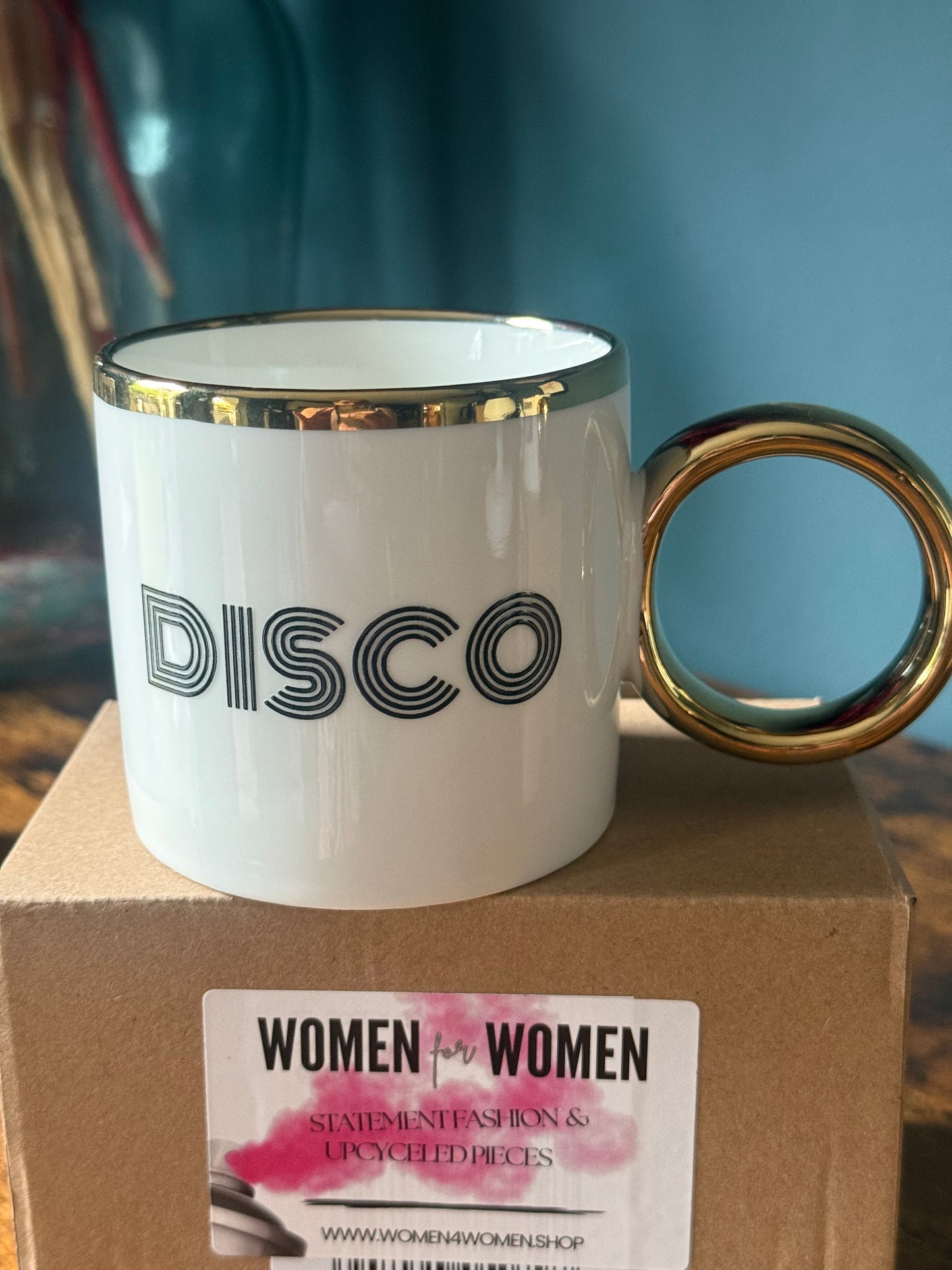 „Disco in a Cup“ weisser Disco Kaffee- bzw. Teebecher mit Goldrand