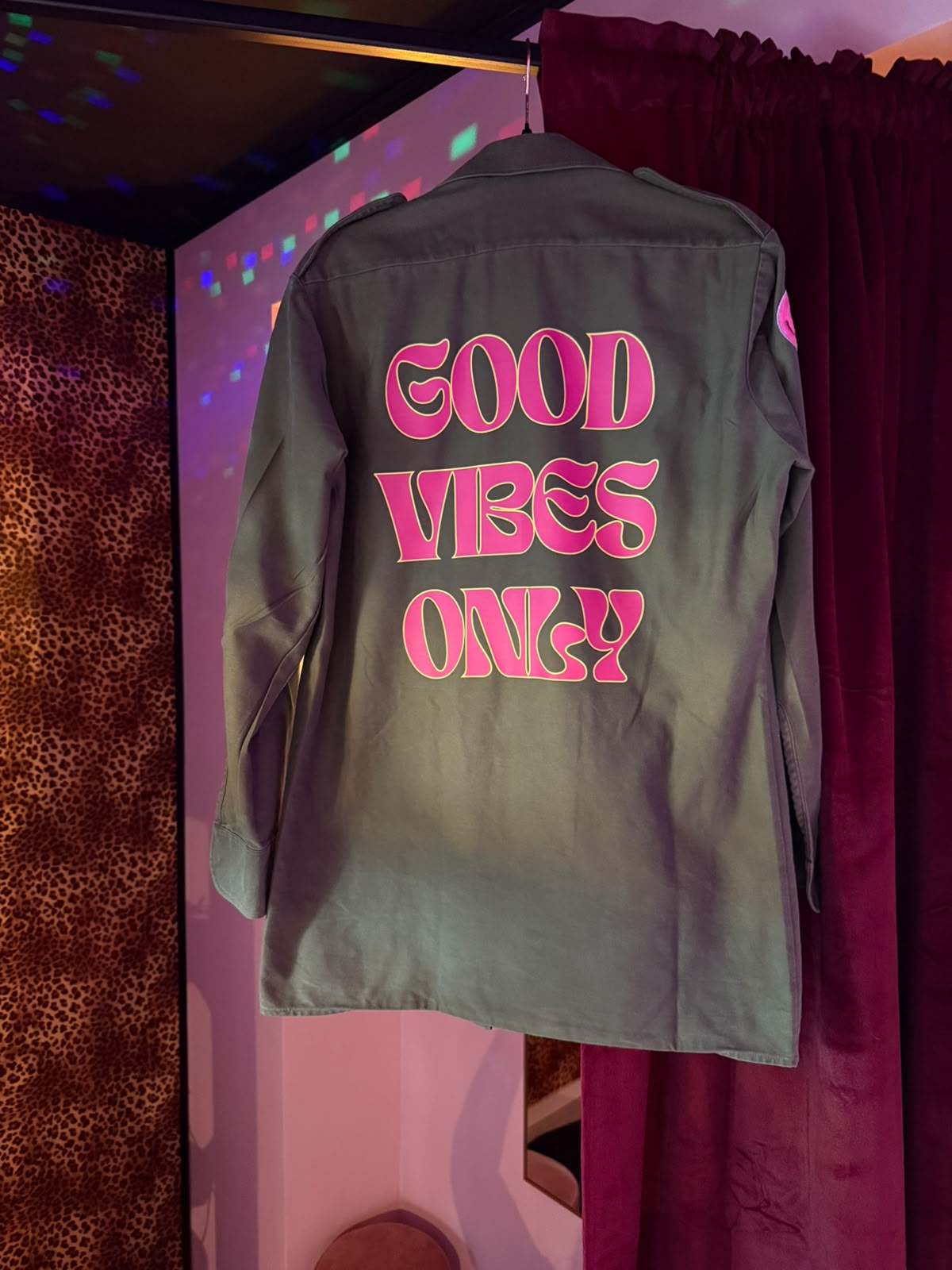 Statement Fieldshirt "Good Vibes Only“
