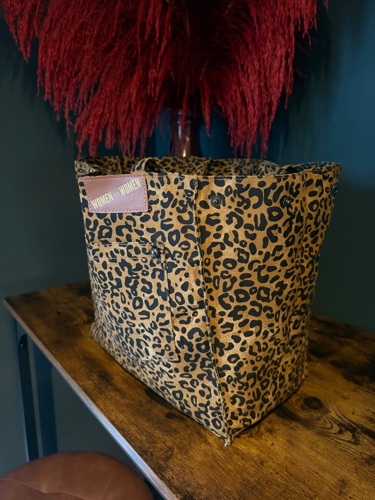 „The Flirt Bag“ im Leoprint