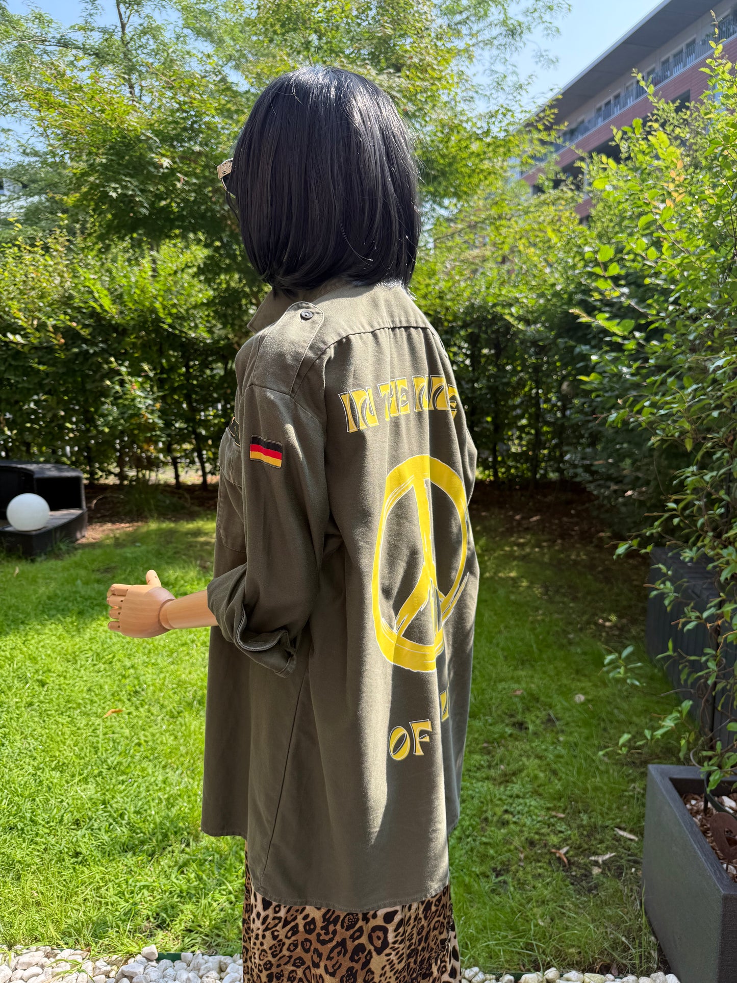 „In The Name Of Love“ Peace Shirt *Sale*