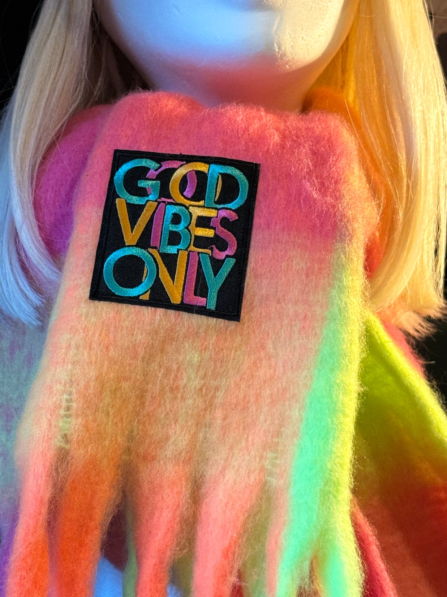Good Vibes Only – Neon Schal 🌈